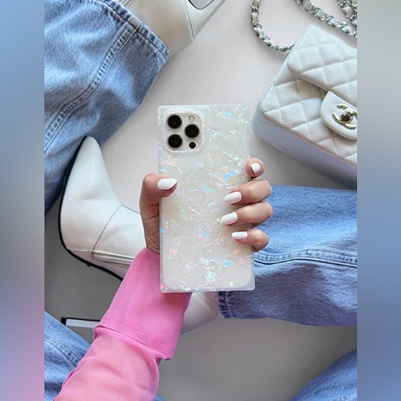 Flaunt Other - NWT  Flaunt Square Iridescent MagSafe iPhone Case Pearl Shell
